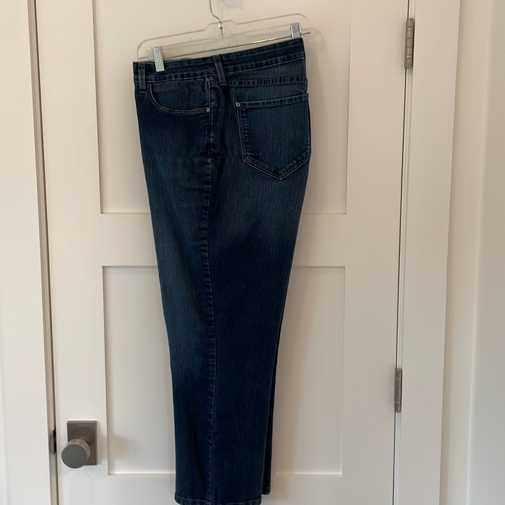 NYDJ 20W Straight leg with 26” inseam.  38” around waist
